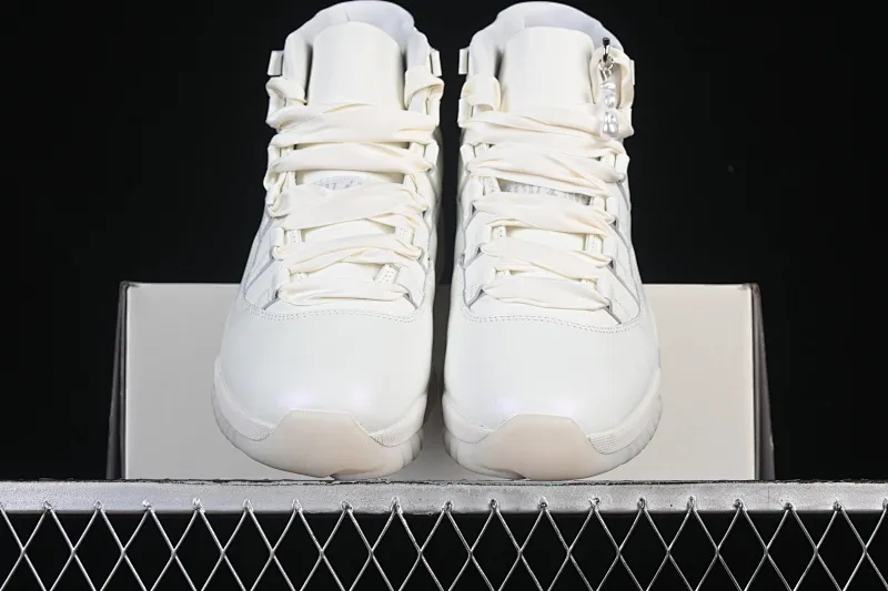 All categories Air Jordan Jordan series basketball shoes Air Jordan 11 Air Jordan 11 Retro "Pearl" AJ11 Joe 11 Pearl White AR0715-110